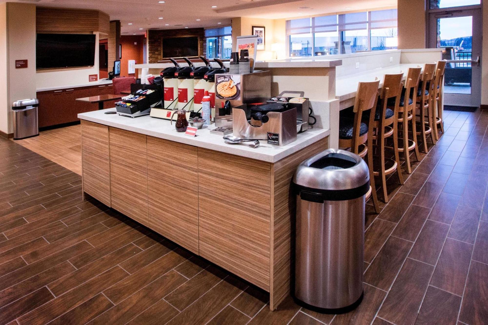 Towneplace Suites By Marriott Pittsburgh קרנברי טאונשיפ מראה חיצוני תמונה